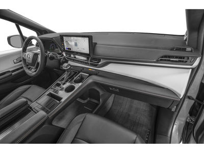2025 Toyota Sienna XSE 7 Passenger