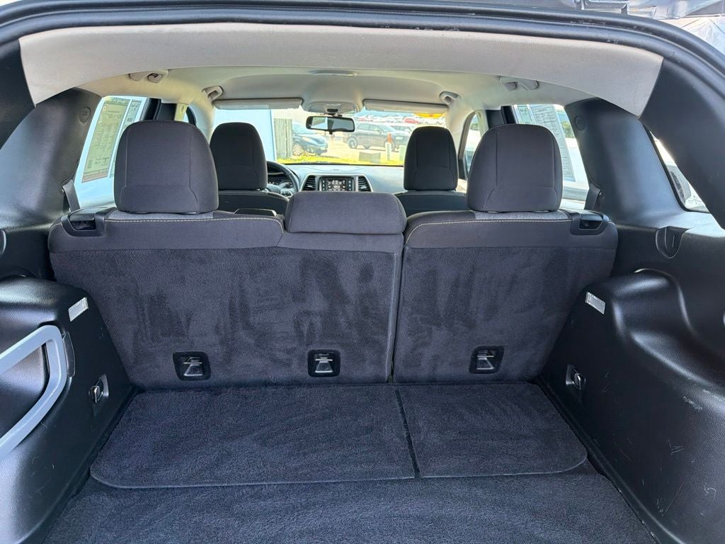 2016 Jeep Cherokee Sport