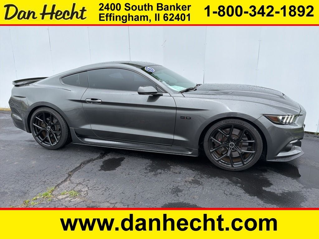 2017 Ford Mustang GT Coupe's photo