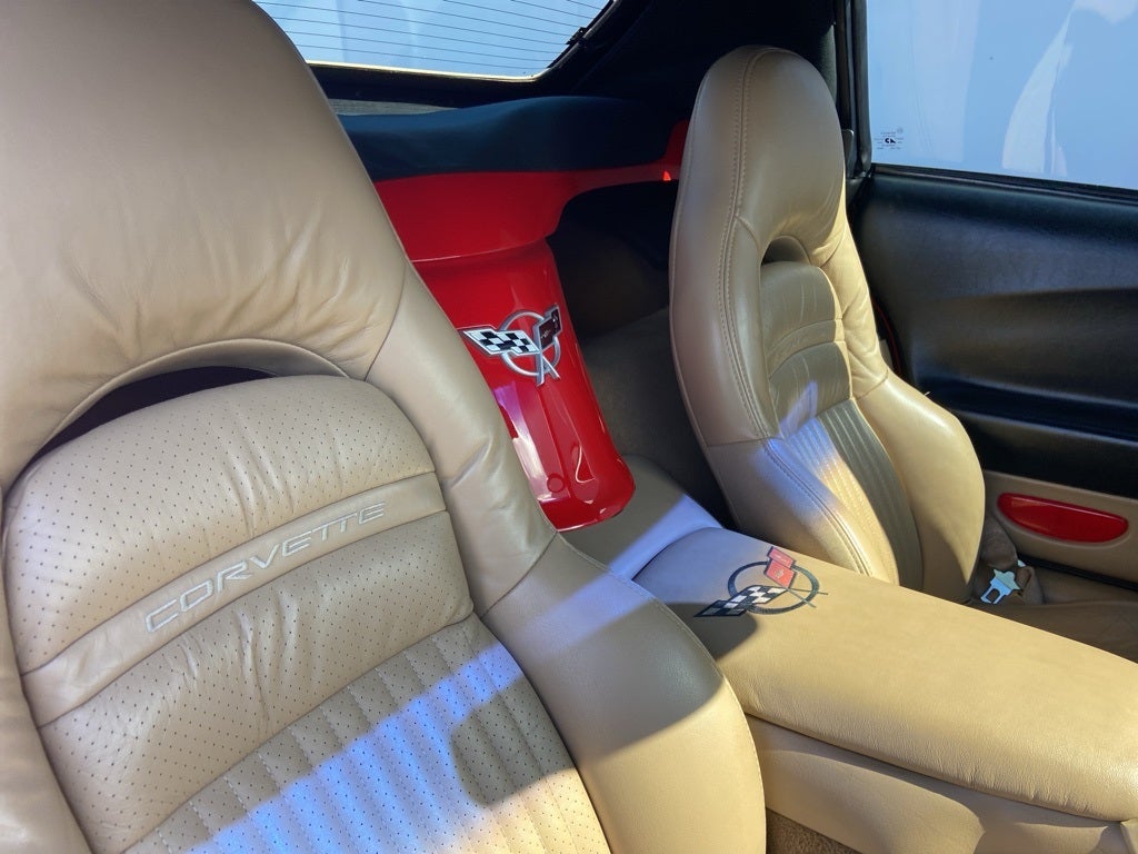 2003 Chevrolet Corvette Base