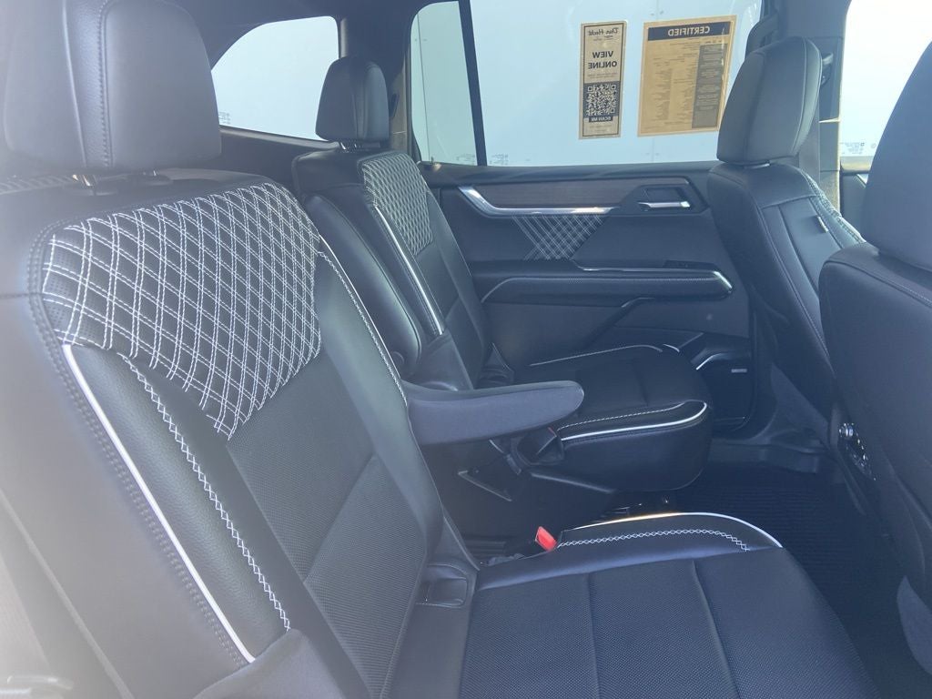 2025 GMC Acadia Denali