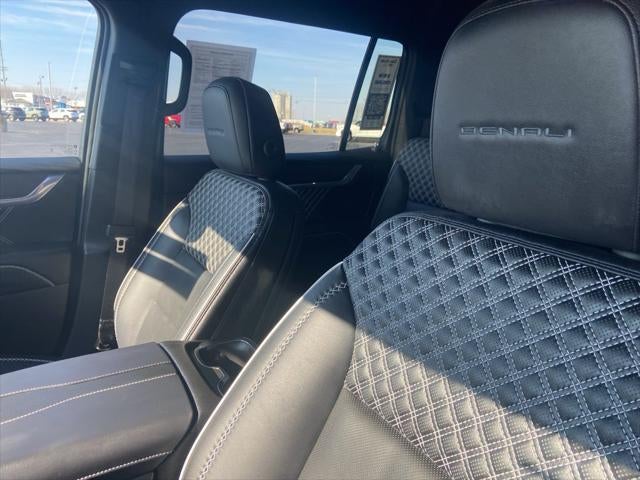 2025 GMC Acadia Denali