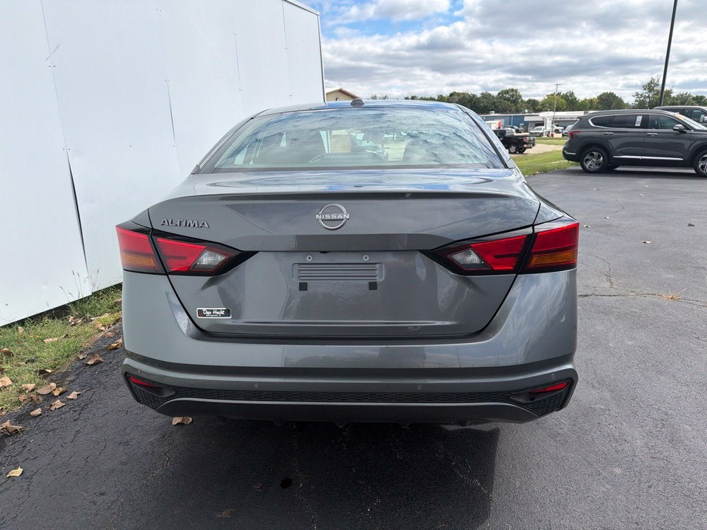 2025 Nissan Altima SV - Photo 8