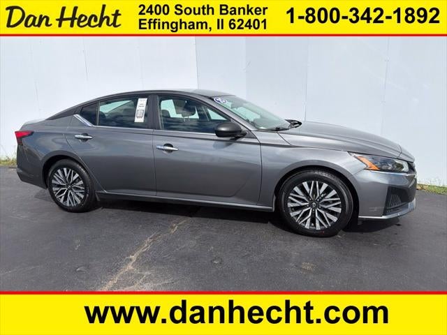 2025 Nissan Altima SV - Photo 15