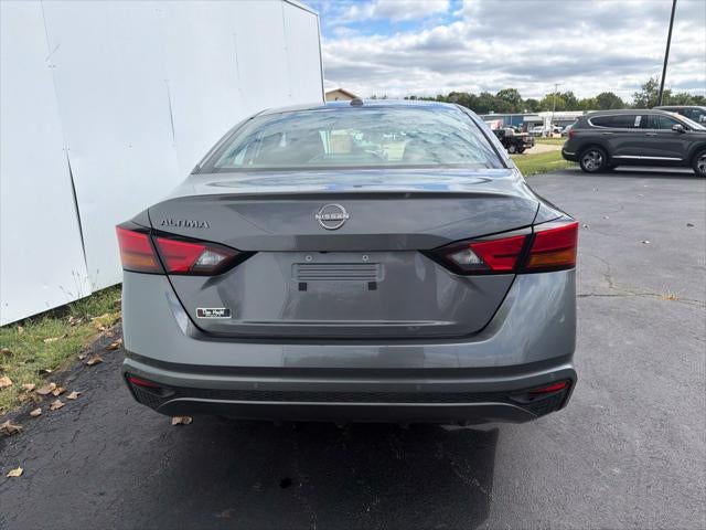 2025 Nissan Altima SV - Photo 22