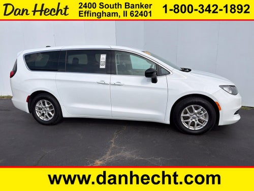 2024 Chrysler Voyager LX