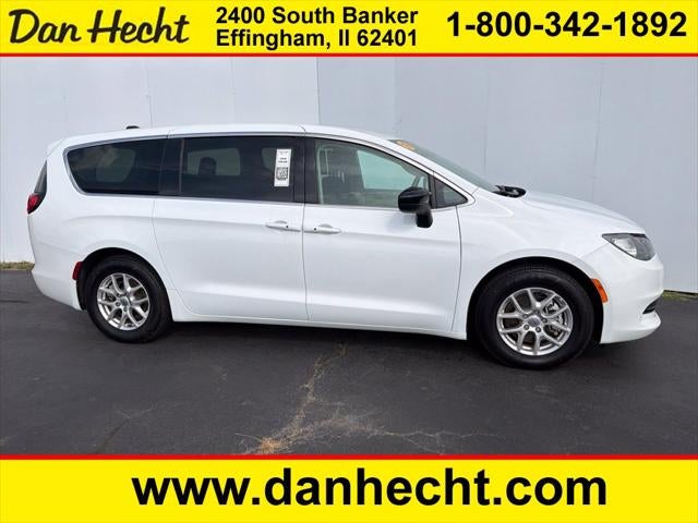 2024 Chrysler Voyager LX
