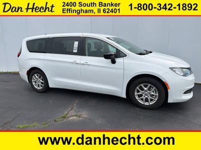 2024 Chrysler Voyager LX