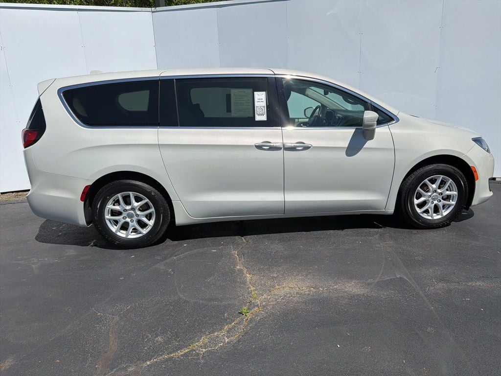 2020 Chrysler Pacifica Touring