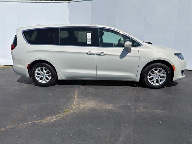 2020 Chrysler Pacifica Touring