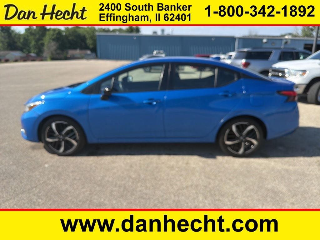 2023 Nissan Versa 1.6 SR CVT's photo