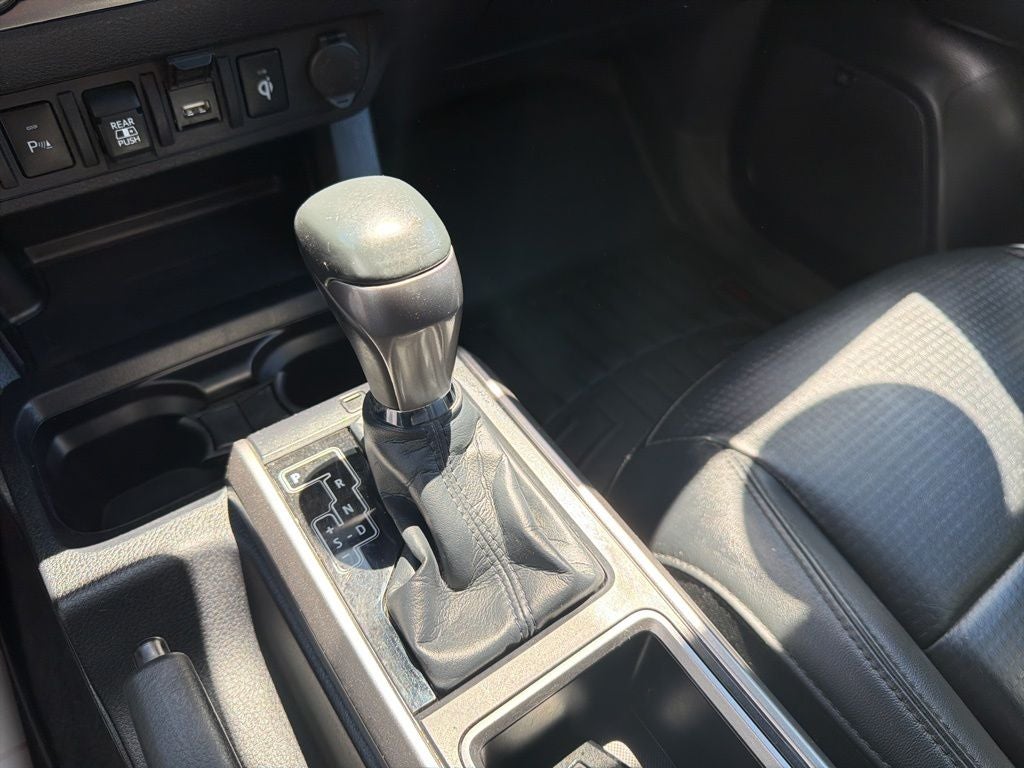 2021 Toyota Tacoma Limited V6