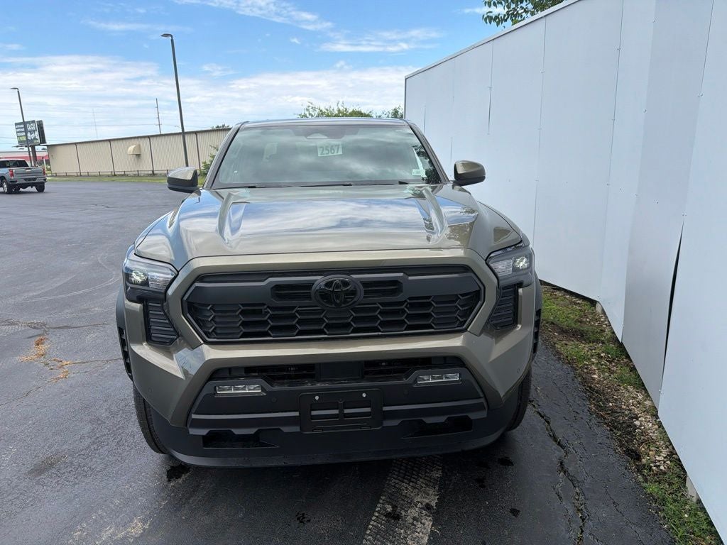 2026 Toyota Tacoma Hybrid TRD Off Road