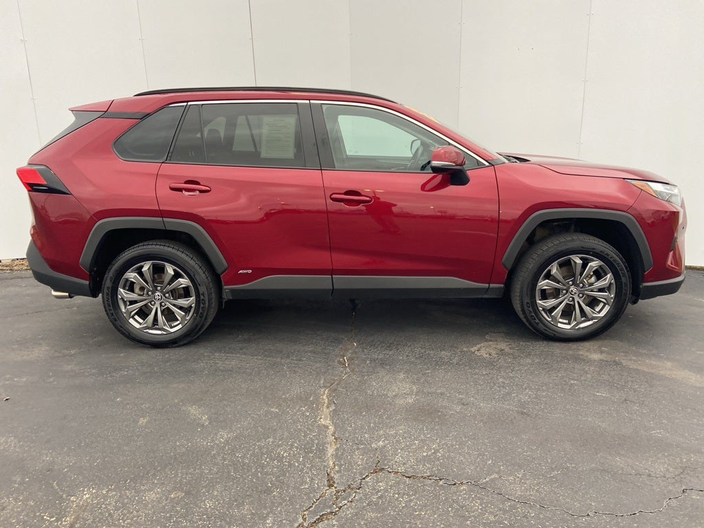 2022 Toyota RAV4 Hybrid XLE Premium