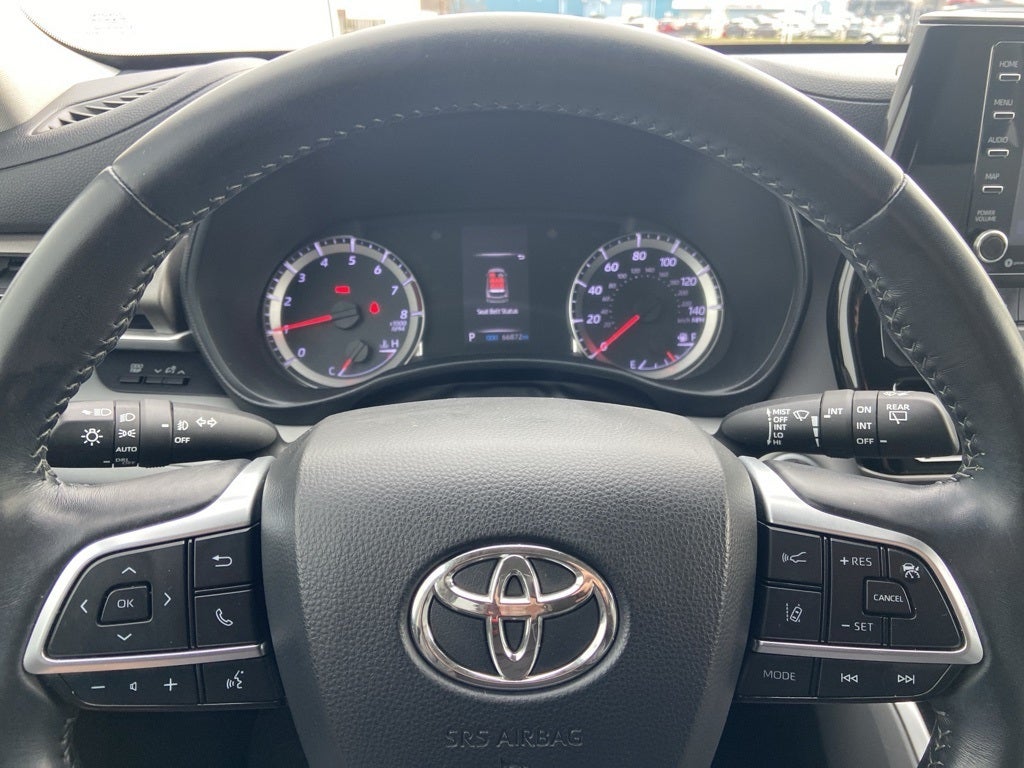 2020 Toyota Highlander LE