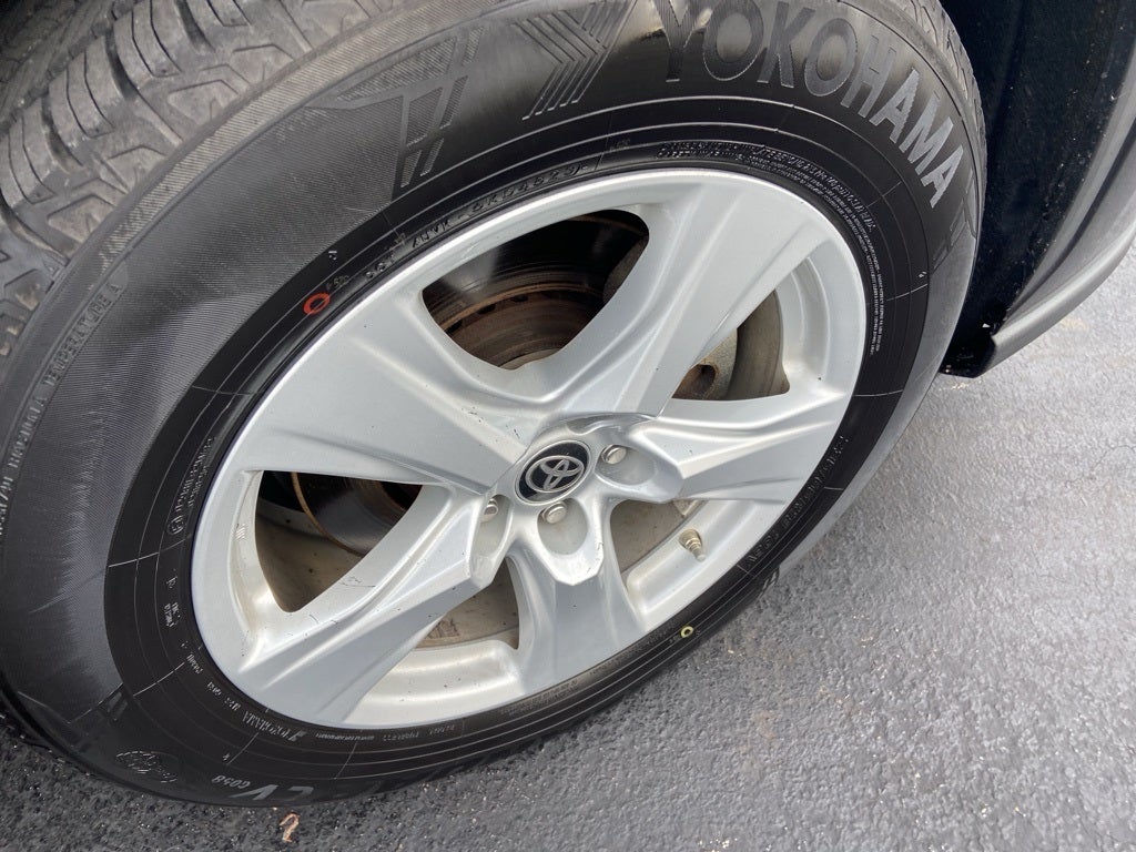 2020 Toyota Highlander LE