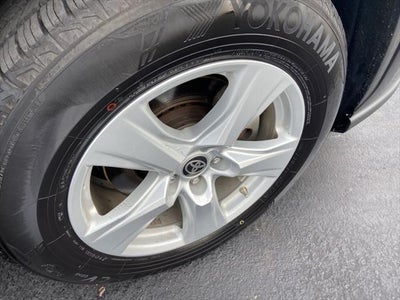 2020 Toyota Highlander LE