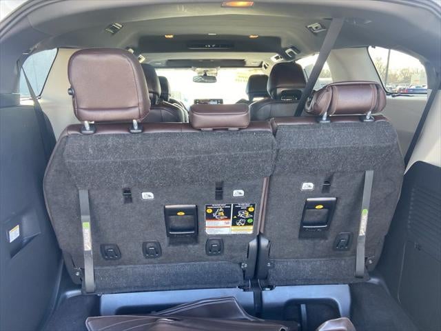 2024 Toyota Sienna Platinum 7 Passenger