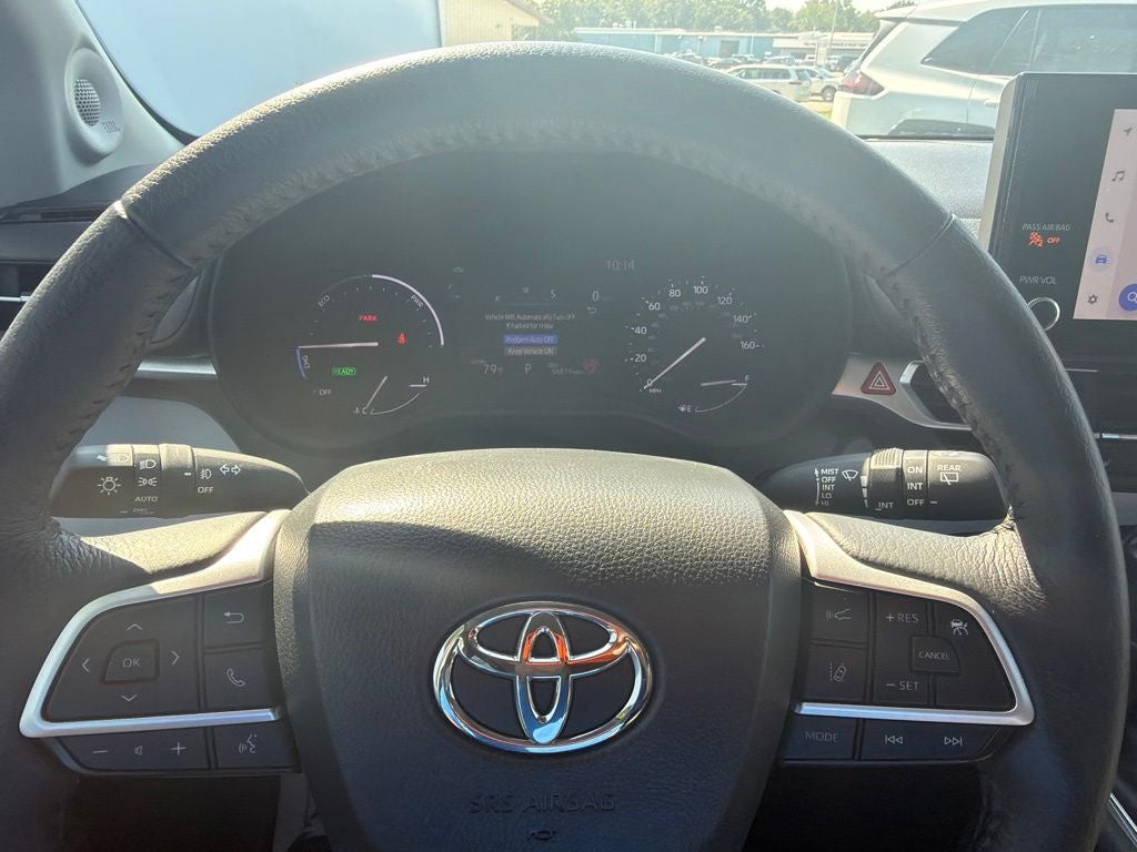 2025 Toyota Sienna XLE 7 Passenger