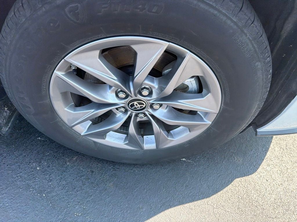 2025 Toyota Sienna XLE 7 Passenger