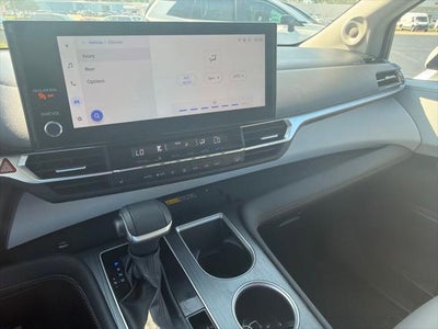 2025 Toyota Sienna XLE 7 Passenger