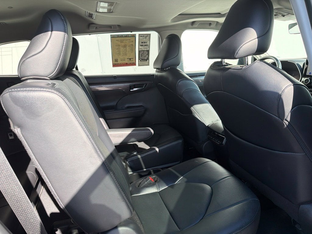 2025 Toyota Highlander Limited