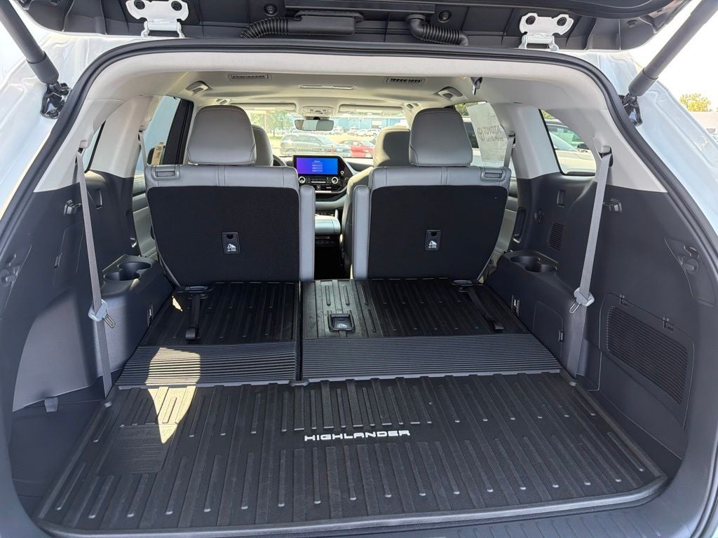 2026 Toyota Highlander XLE