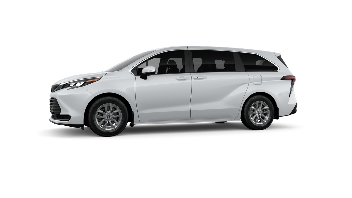 2026 Toyota Sienna LE 8 Passenger