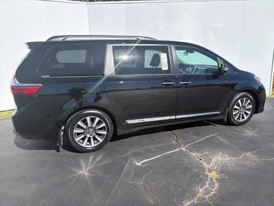 2020 Toyota Sienna Limited Premium 7 Passenger