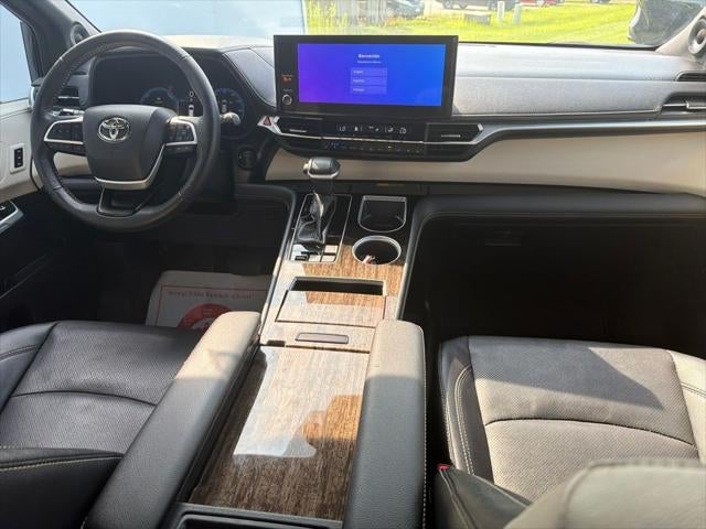 2025 Toyota Sienna Limited 7 Passenger