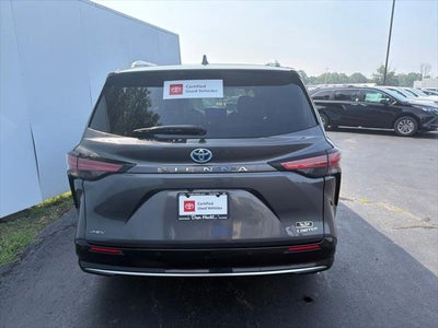 2025 Toyota Sienna Limited 7 Passenger