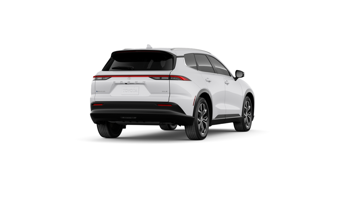 2026 Toyota Crown Signia XLE