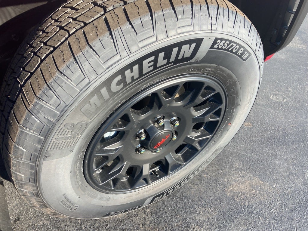 2025 Toyota 4Runner i-FORCE MAX Hybrid TRD Off Road