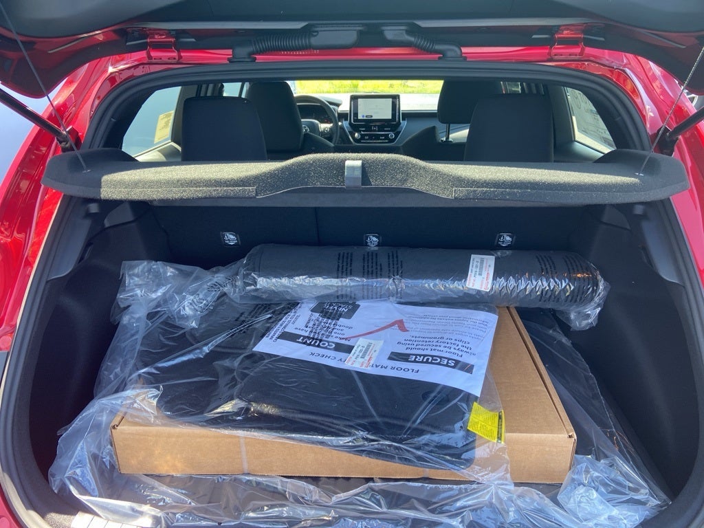 2025 Toyota Corolla Hatchback SE