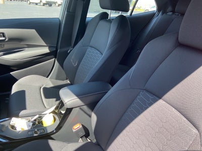 2025 Toyota Corolla Hatchback SE