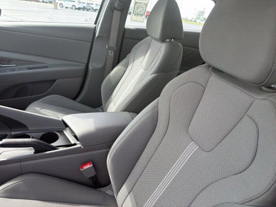 2024 Hyundai Elantra SE