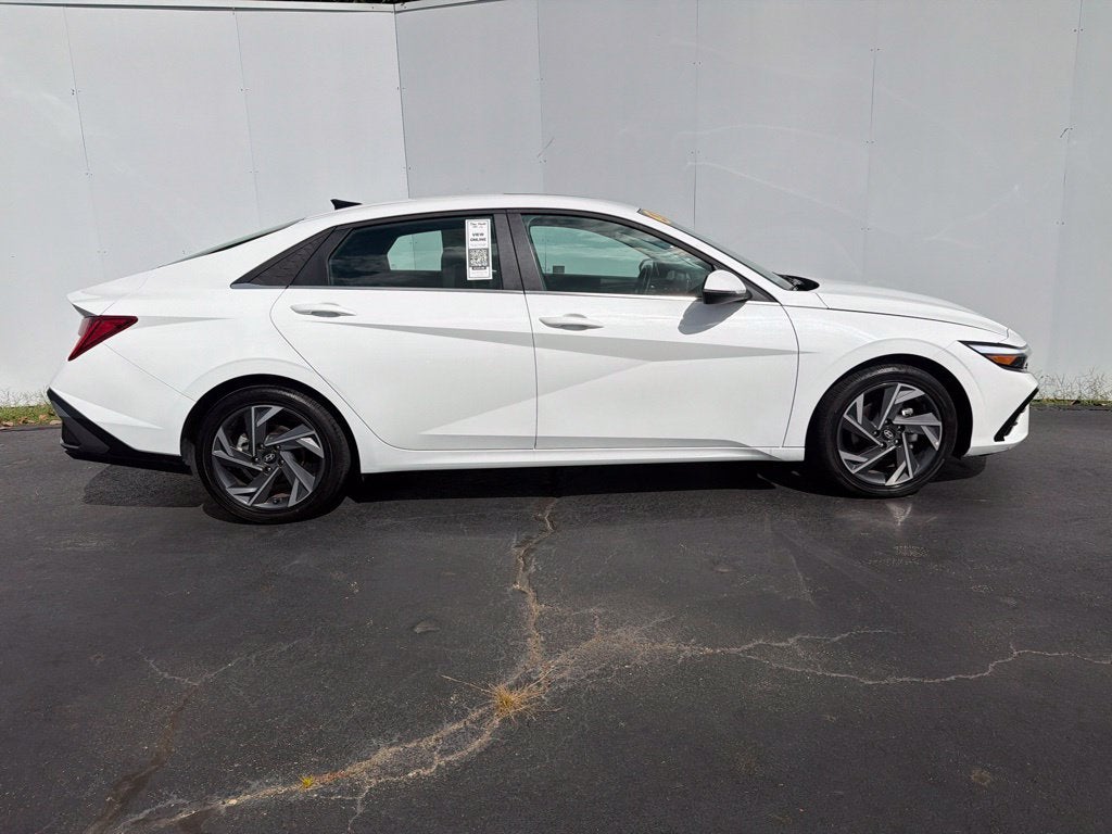 2025 Hyundai Elantra Limited