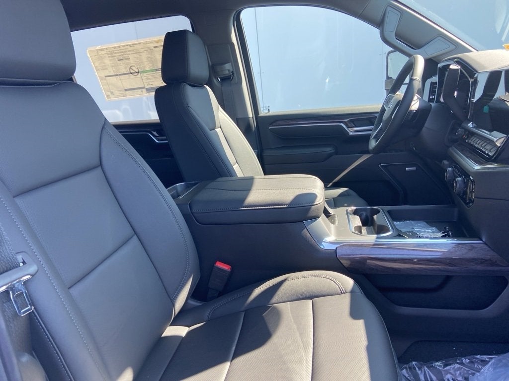 2025 Chevrolet Silverado 3500 HD LTZ