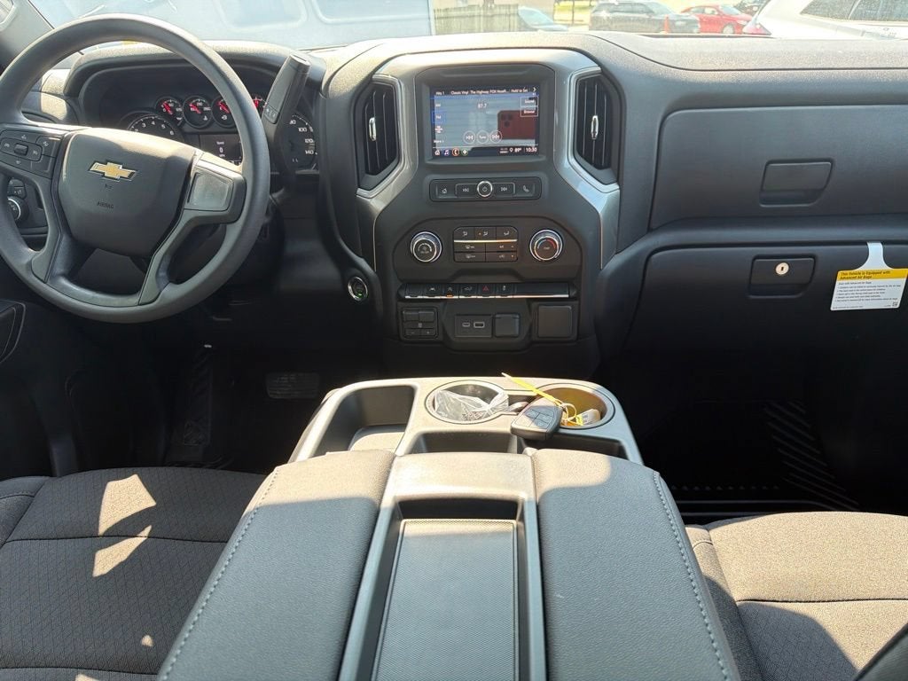 2026 Chevrolet Silverado 1500 Custom - Photo 9