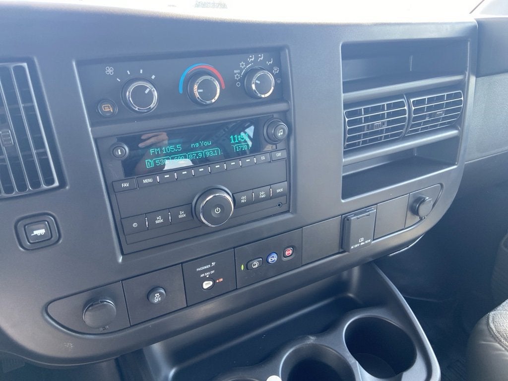 2025 Chevrolet Express Cargo 2500 WT