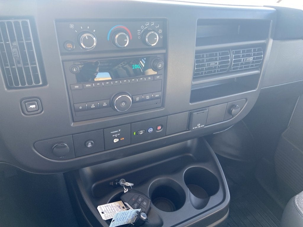 2025 Chevrolet Express Cargo 2500 WT