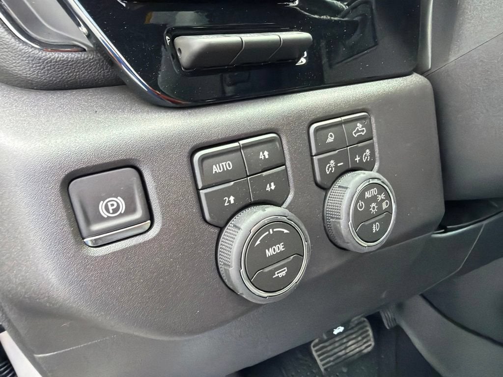 2026 Chevrolet Silverado 1500 ZR2 - Photo 16