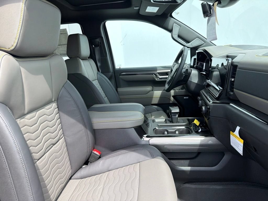 2026 Chevrolet Silverado 1500 ZR2 - Photo 7